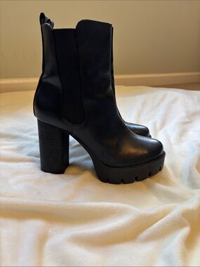 Charles By Charles David Black Lug Platform Chelsea Boots